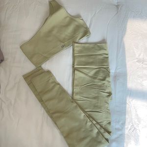 Set Active Sculptflex Workout Set- oatmilk